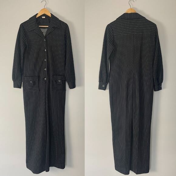 Vintage 70s Jumpsuit Womens Size 12 Black White Pinstripe Poly Long Sleeve Retro - Picture 1 of 15